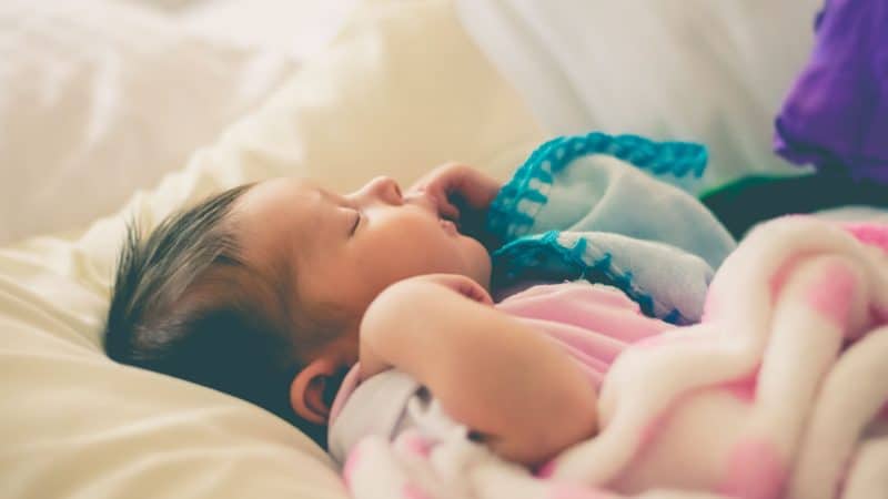 Nos conseils pour aider bébé à faire ses nuits