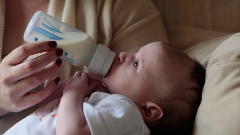 Quand changer le lait de bébé ?