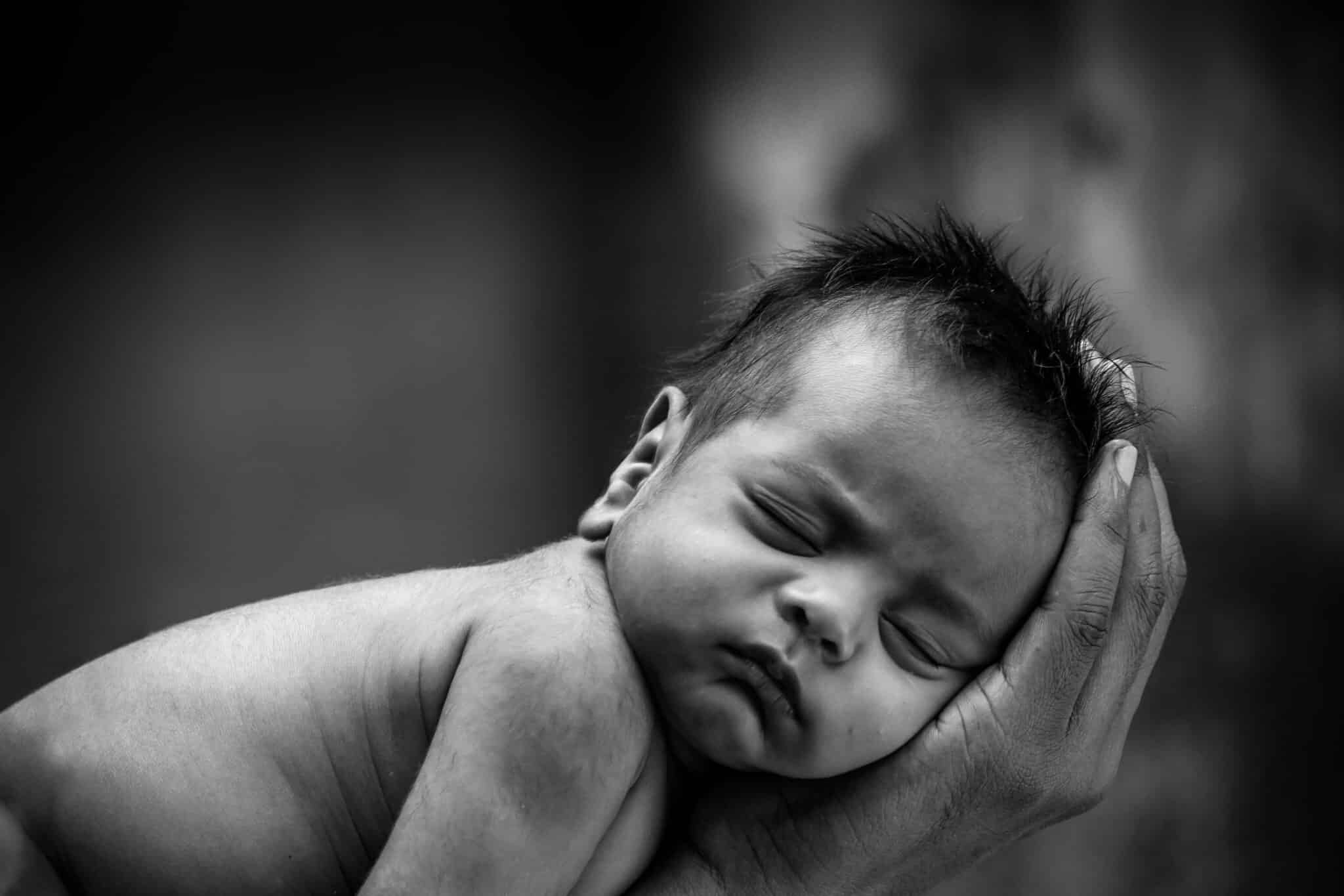 Les risques du syndrome du bébé secoué : prévention et conseils