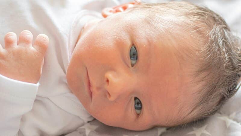 Conjonctivite chez bébé : prévention et traitement à domicile